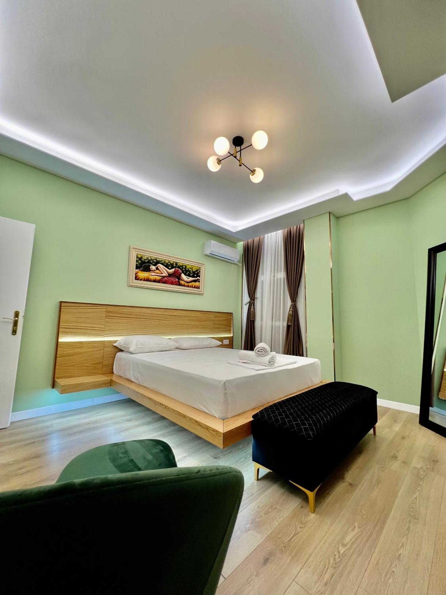 Spiranca Luxury Suites ติรานา ภายนอก รูปภาพ