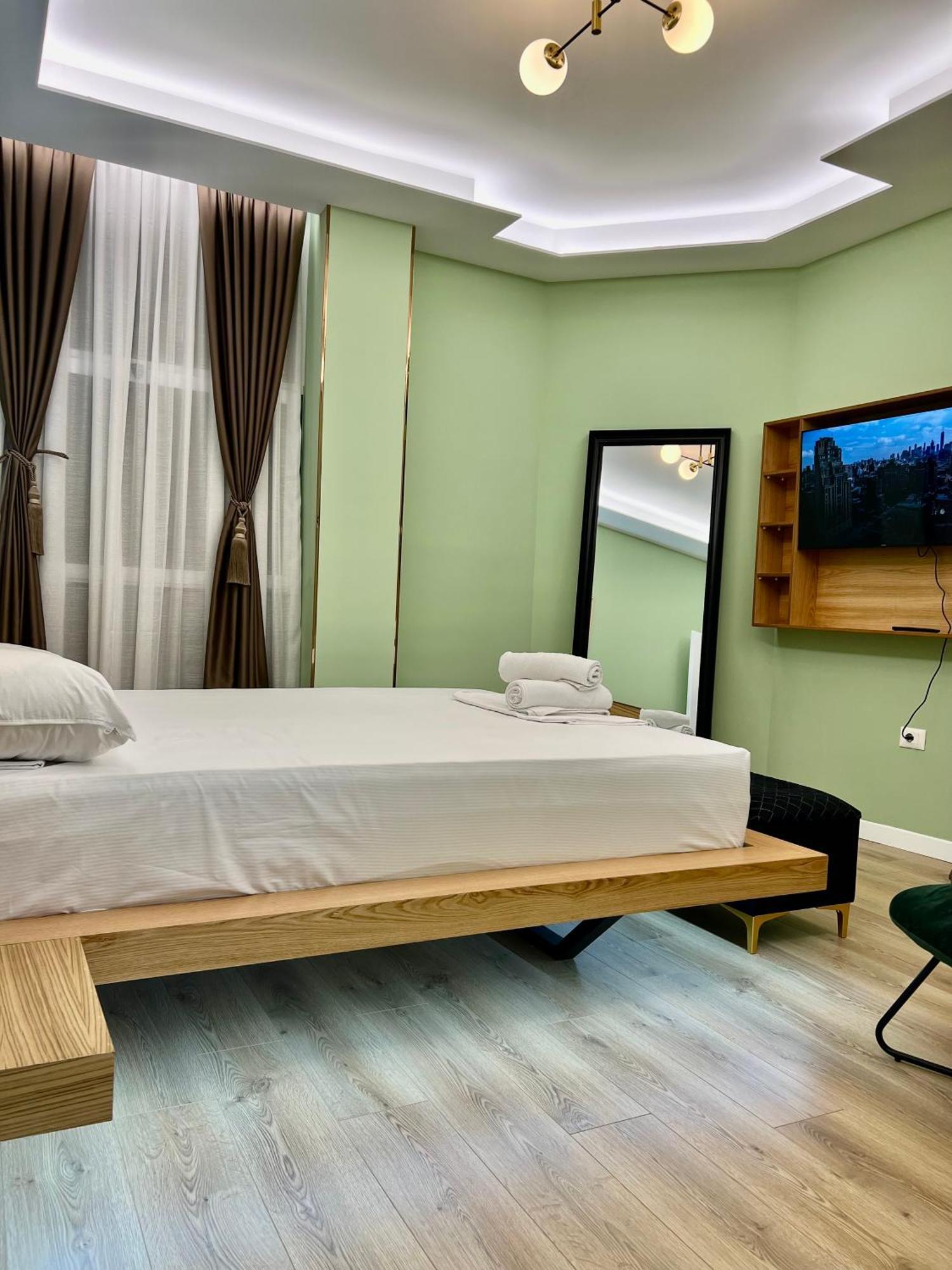 Spiranca Luxury Suites ติรานา ภายนอก รูปภาพ
