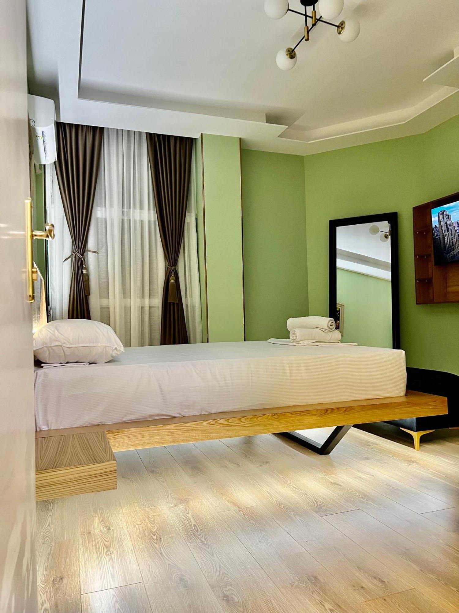 Spiranca Luxury Suites ติรานา ภายนอก รูปภาพ