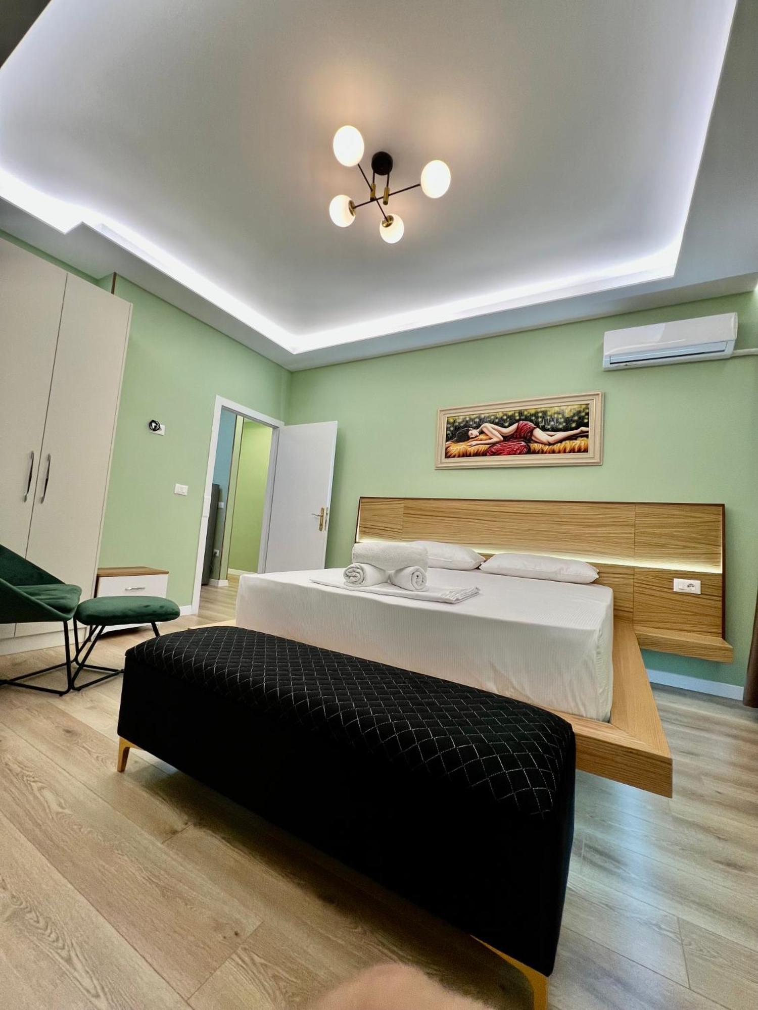 Spiranca Luxury Suites ติรานา ภายนอก รูปภาพ
