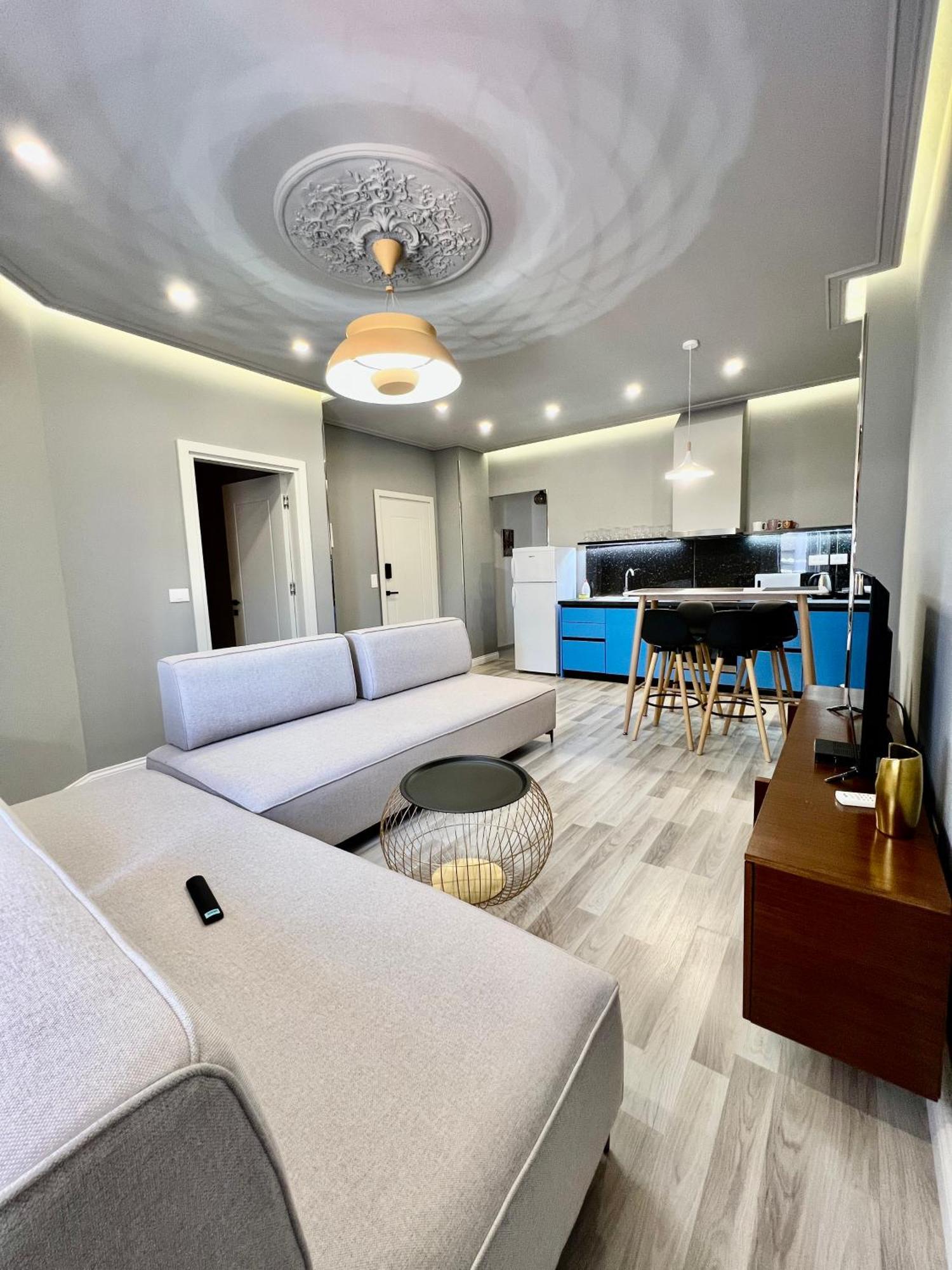 Spiranca Luxury Suites ติรานา ภายนอก รูปภาพ