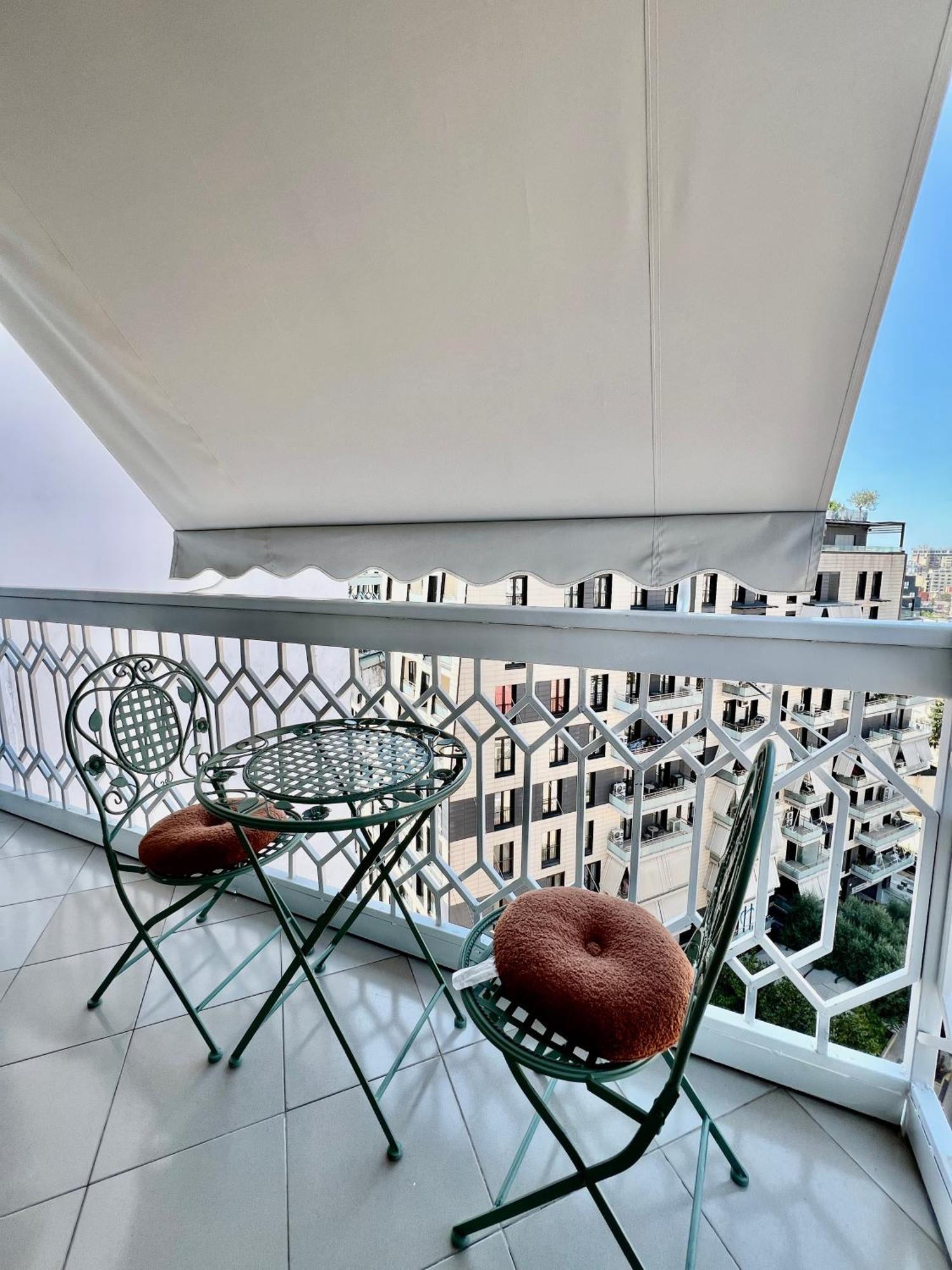 Spiranca Luxury Suites ติรานา ภายนอก รูปภาพ