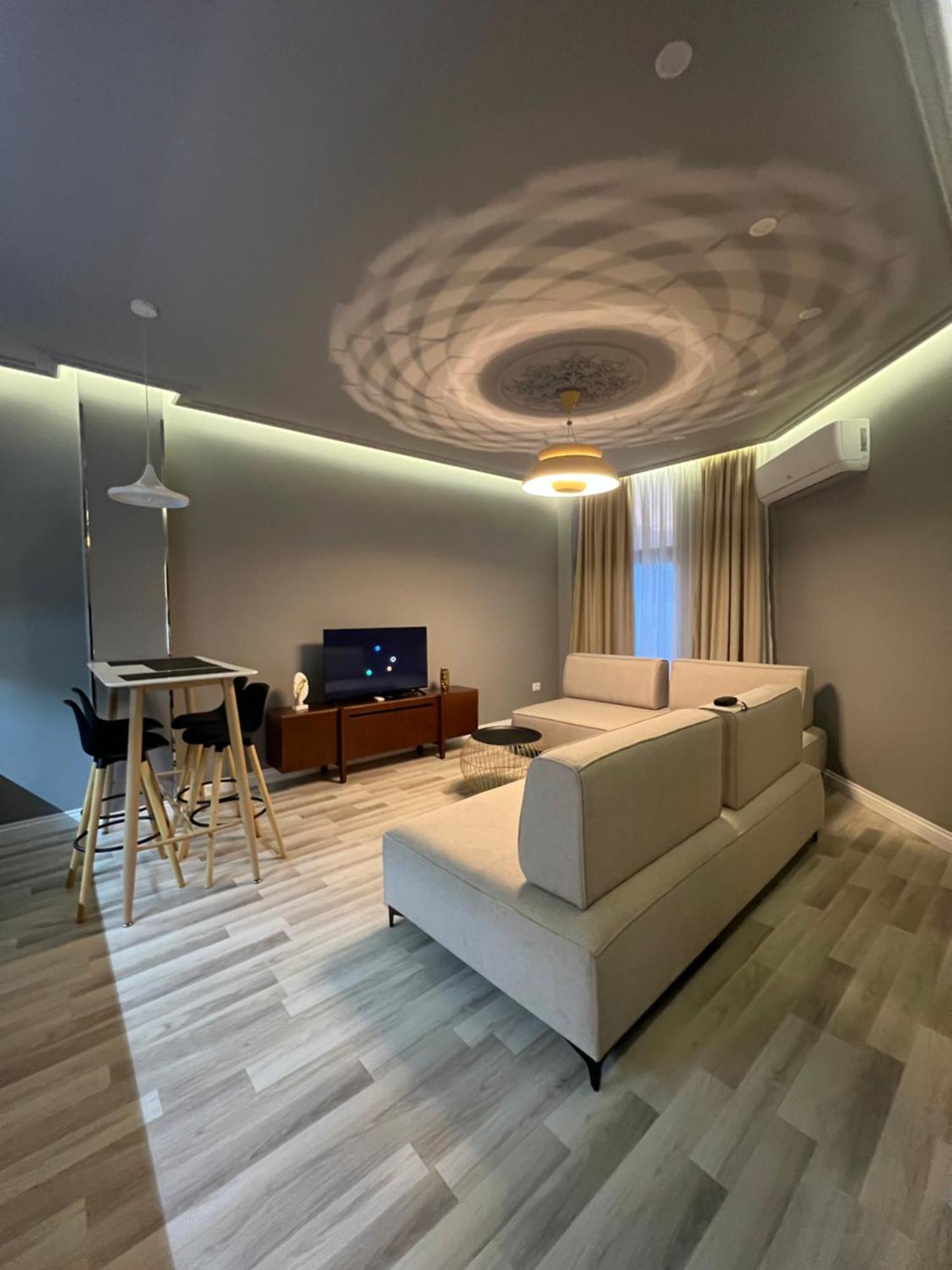 Spiranca Luxury Suites ติรานา ภายนอก รูปภาพ